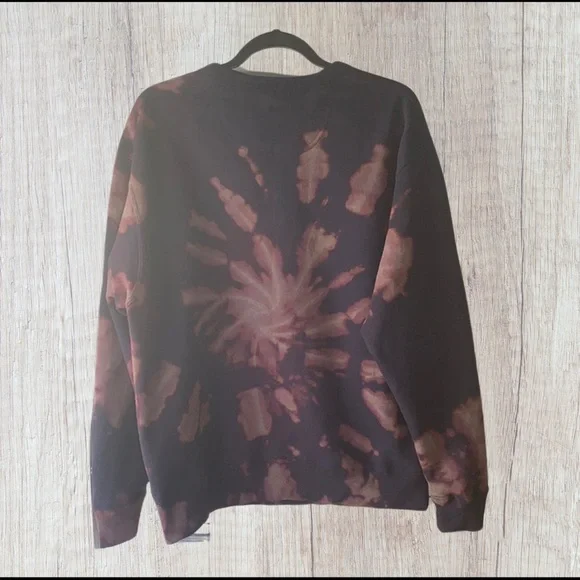 NWOT Champion Tie Dye Sweatshirt - Picture 2 of 4